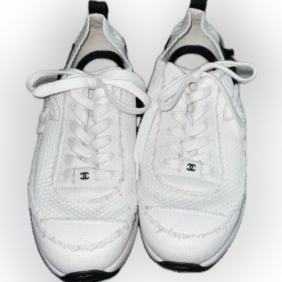 2021 Interlocking CC Logo Sneakers
Women's Size:| IT 39.5 - Picture 1 of 8
